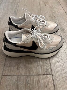 Nike Phoenix Waffle “Summit White Black” size 9